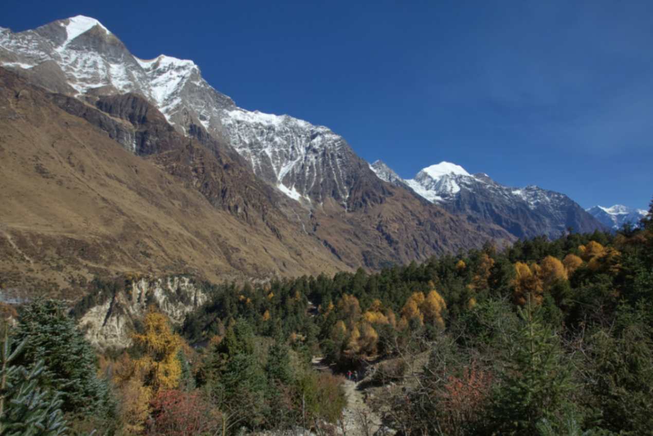 manaslu circuit trek cover