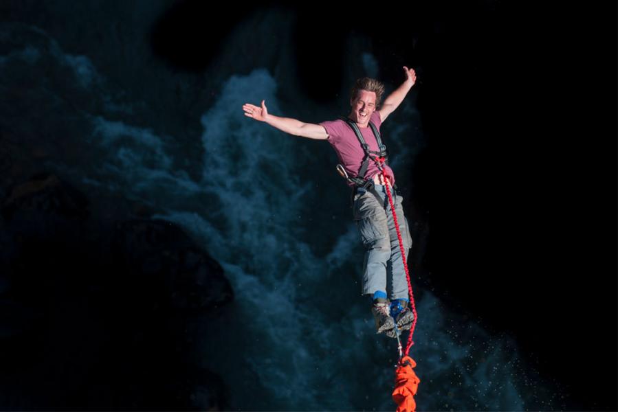 Bunge jumping in Nepal