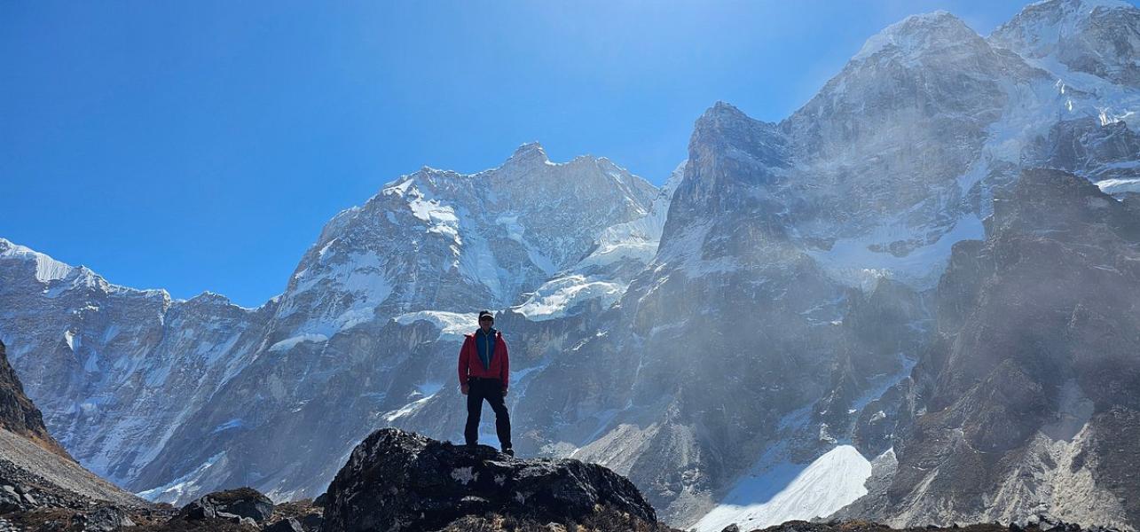 kanchenjunga base camp trek banner image
