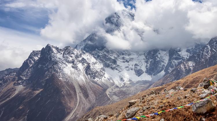 Everest Base Camp Via Cho La Pass Trek