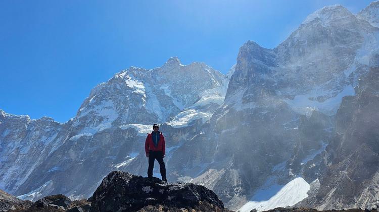 kanchenjunga base camp trek image